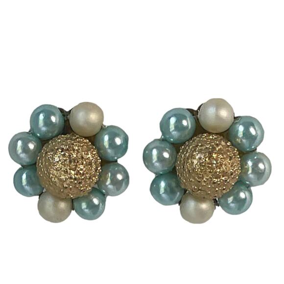 1960s Signed Japan Blue White Plastic & Textured Gold Plate Beaded Clip Earrings - Picture 1 of 3